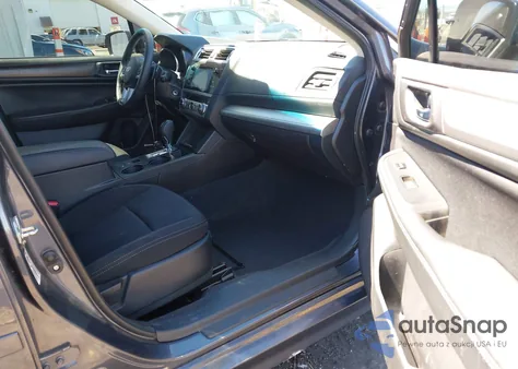 2017 Subaru Legacy 2.5I Premium z USA, uszkodzony, nr VIN 4S3BNAF65H3009914